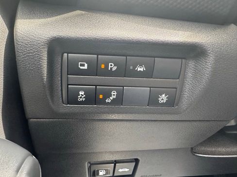 New 2025 Nissan Kicks Play S FWD image 19