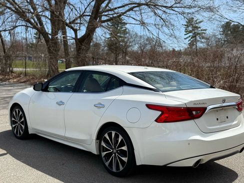Used 2016 Nissan Maxima SR image 7