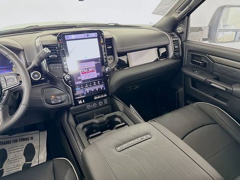 New 2026 RAM 2500 Limited image 25