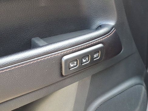 Used 2016 Toyota 4Runner Limited AWD/4WD image 18