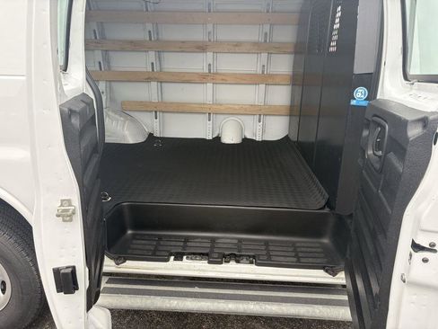 Used 2023 Chevrolet Express 2500 w/ Driver Convenience Package image 11