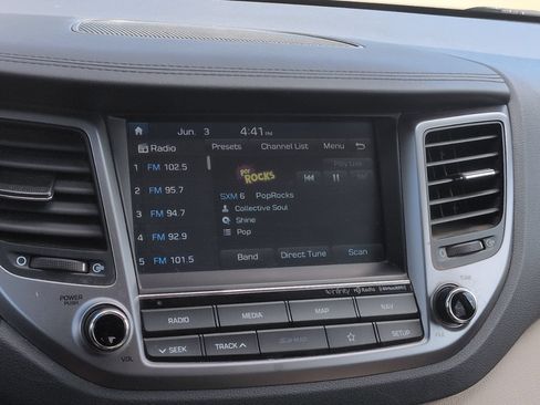 Used 2018 Hyundai Tucson SEL Plus AWD/4WD image 23