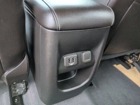 Used 2021 Chevrolet Colorado ZR2 w/ ZR2 Dusk Special Edition AWD/4WD image 24