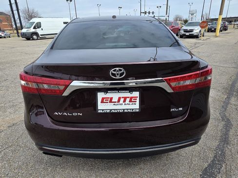 Used 2018 Toyota Avalon XLE image 6