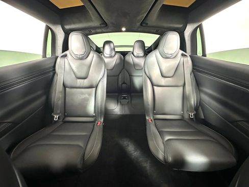 Used 2022 Tesla Model X Plaid AWD/4WD image 4