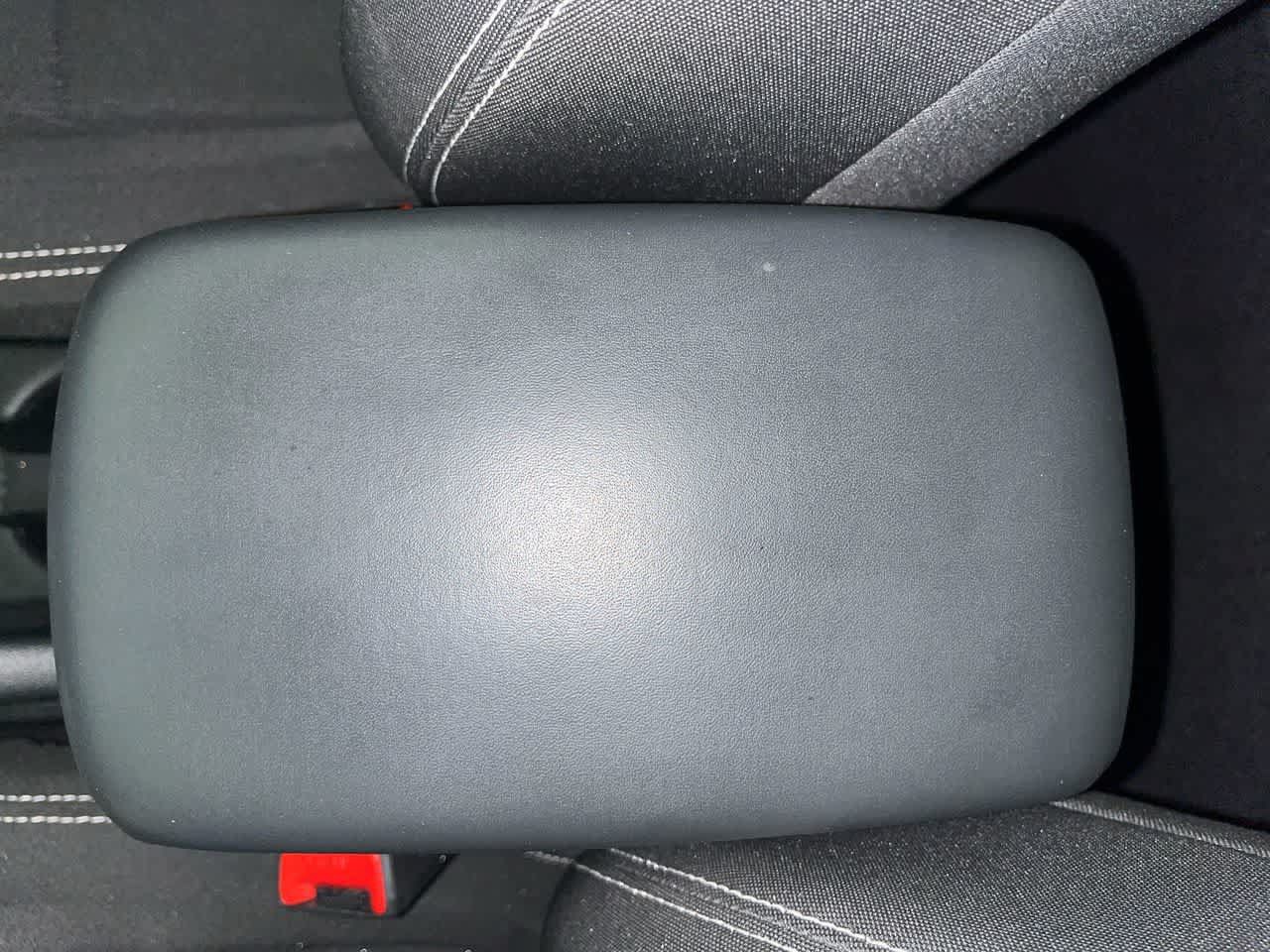 Used 2025 Hyundai Venue SEL FWD image 22