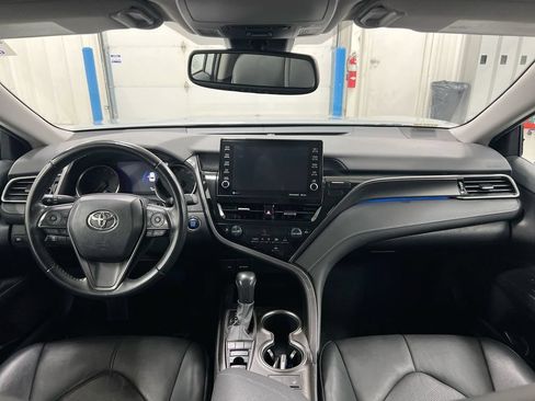 Used 2023 Toyota Camry XSE FWD image 10