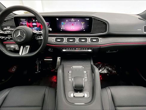 Used 2026 Mercedes-Benz GLS 450 4MATIC image 14