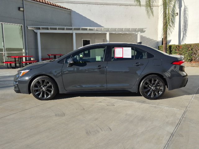 Used 2025 Toyota Corolla SE w/ SE Premium Package FWD image 9
