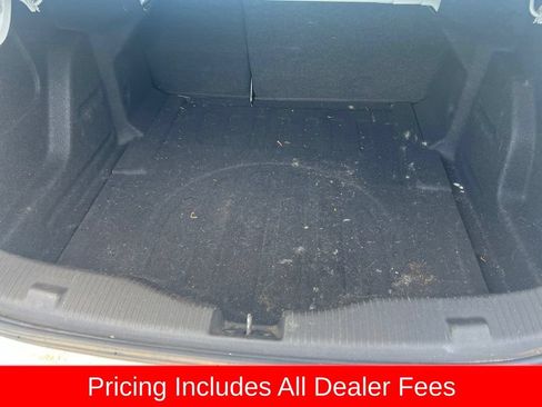 Used 2017 Chevrolet Cruze Premier FWD image 11