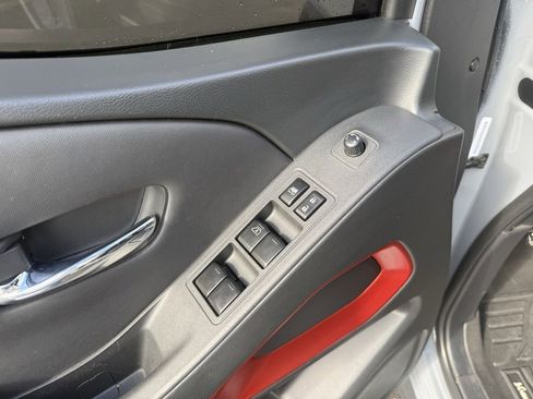 Used 2022 Nissan Frontier Pro-X w/ Technology Package image 14