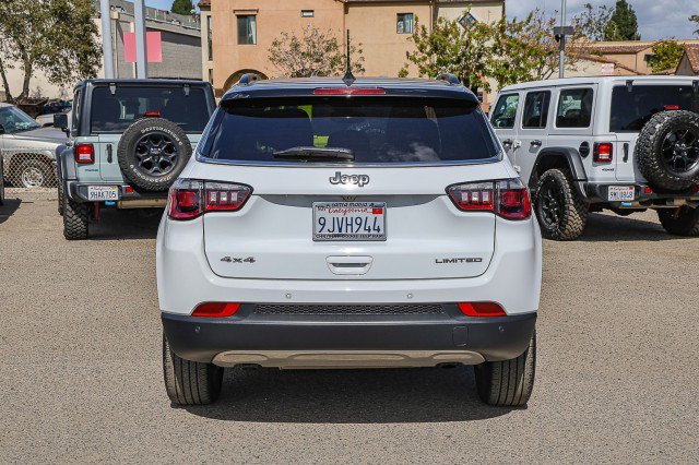 Used 2024 Jeep Compass Limited AWD/4WD image 5