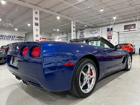 Used 2004 Chevrolet Corvette Convertible w/ Preferred Equipment Group RWD image 3