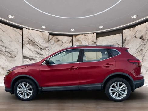 Used 2017 Nissan Rogue Sport SV image 5
