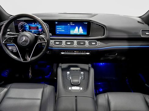 Used 2024 Mercedes-Benz GLS 450 4MATIC image 14