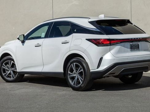 Used 2024 Lexus RX 350 FWD w/ Technology Package image 3