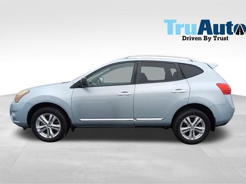 Used 2015 Nissan Rogue S w/ Convenience Package AWD/4WD image 4