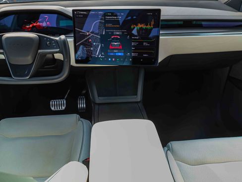 Used 2022 Tesla Model X Plaid AWD/4WD image 11