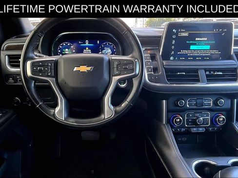 Used 2024 Chevrolet Suburban Premier image 7