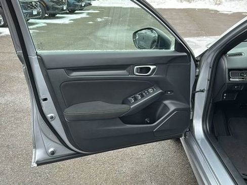 Used 2023 Honda Civic Sport image 8