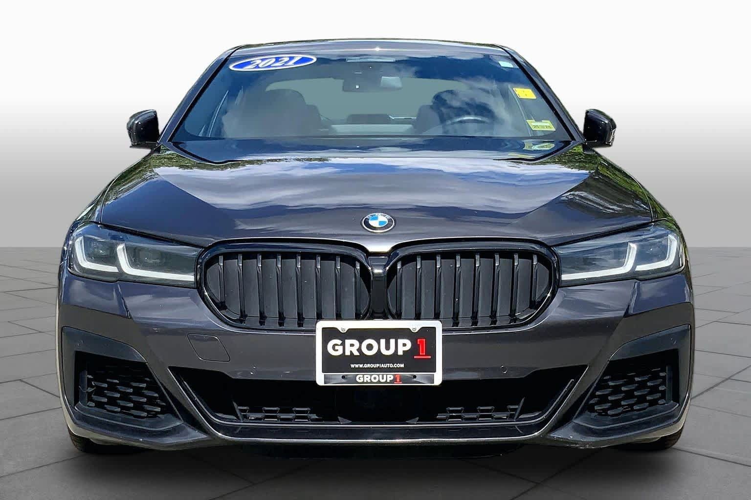Used 2021 BMW M550i xDrive w/ Executive Package AWD/4WD image 4