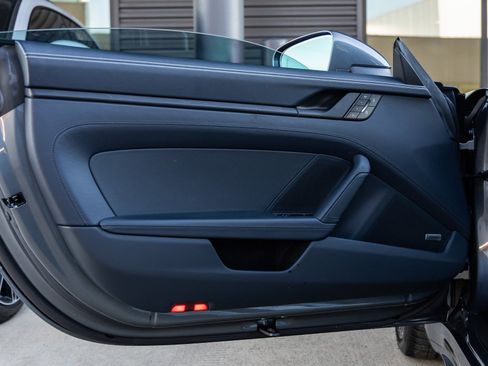 Used 2025 Porsche 911 Targa 4 GTS image 21