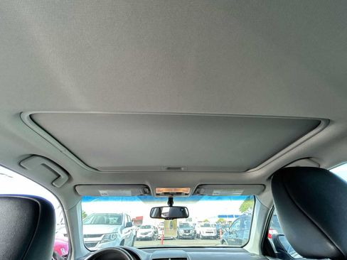Used 2015 Toyota Camry FWD image 16