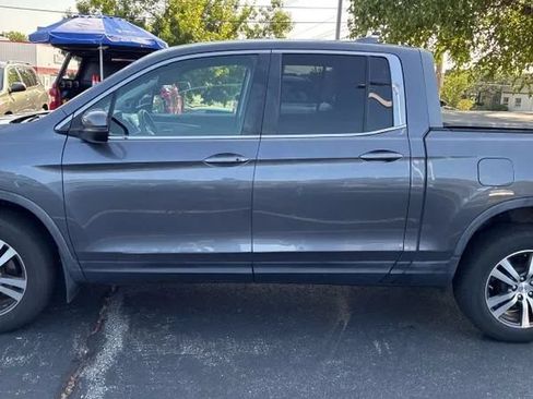 Used 2017 Honda Ridgeline RTS image 3