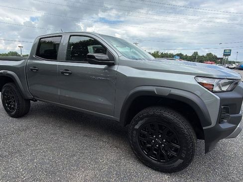 New 2026 Chevrolet Blazer LT w/ Convenience Package FWD image 6