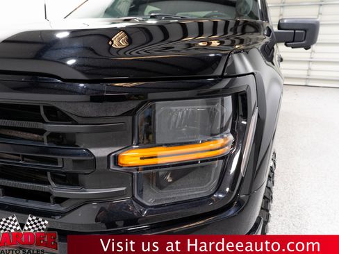 Used 2024 Ford F150 XLT w/ XLT Black Appearance Package image 8