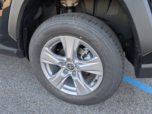 New 2025 Toyota RAV4 XLE image 30