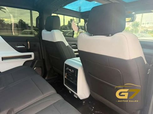 Used 2024 GMC Hummer EV 2X w/ LPO, Illumination Package AWD/4WD image 13