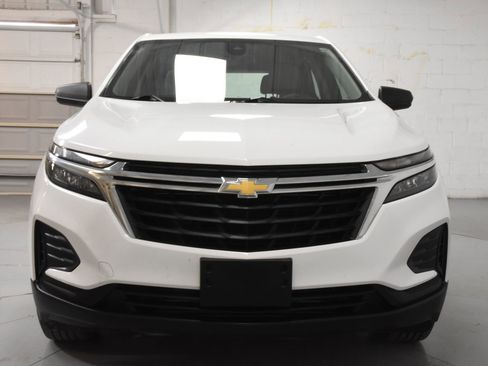 Used 2022 Chevrolet Equinox LS image 4