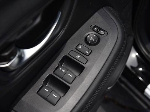 New 2027 Honda HR-V LX image 8