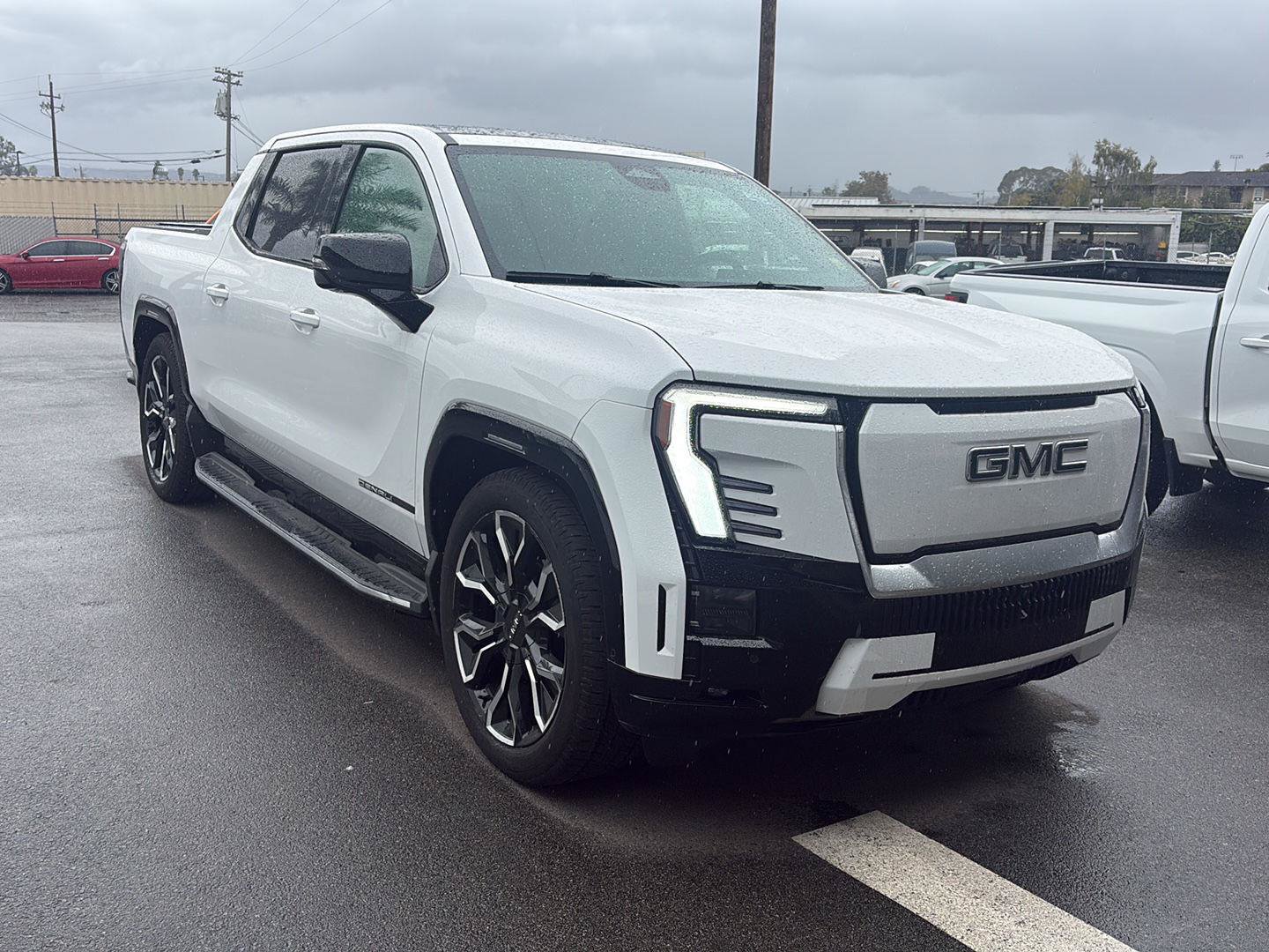 Used 2025 GMC Sierra EV Denali AWD/4WD image 1