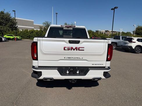 Used 2024 GMC Sierra 1500 Denali w/ Technology Package AWD/4WD image 5