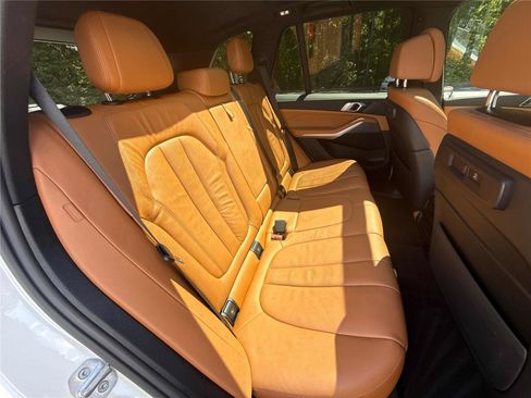 Used 2022 BMW X5 sDrive40i RWD image 29