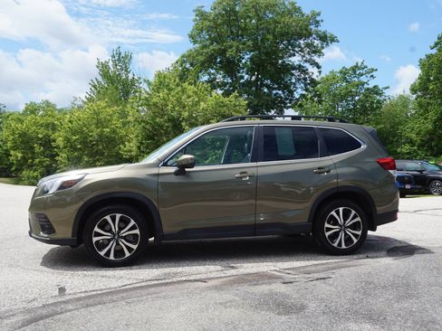 Used 2023 Subaru Forester Limited AWD/4WD image 8