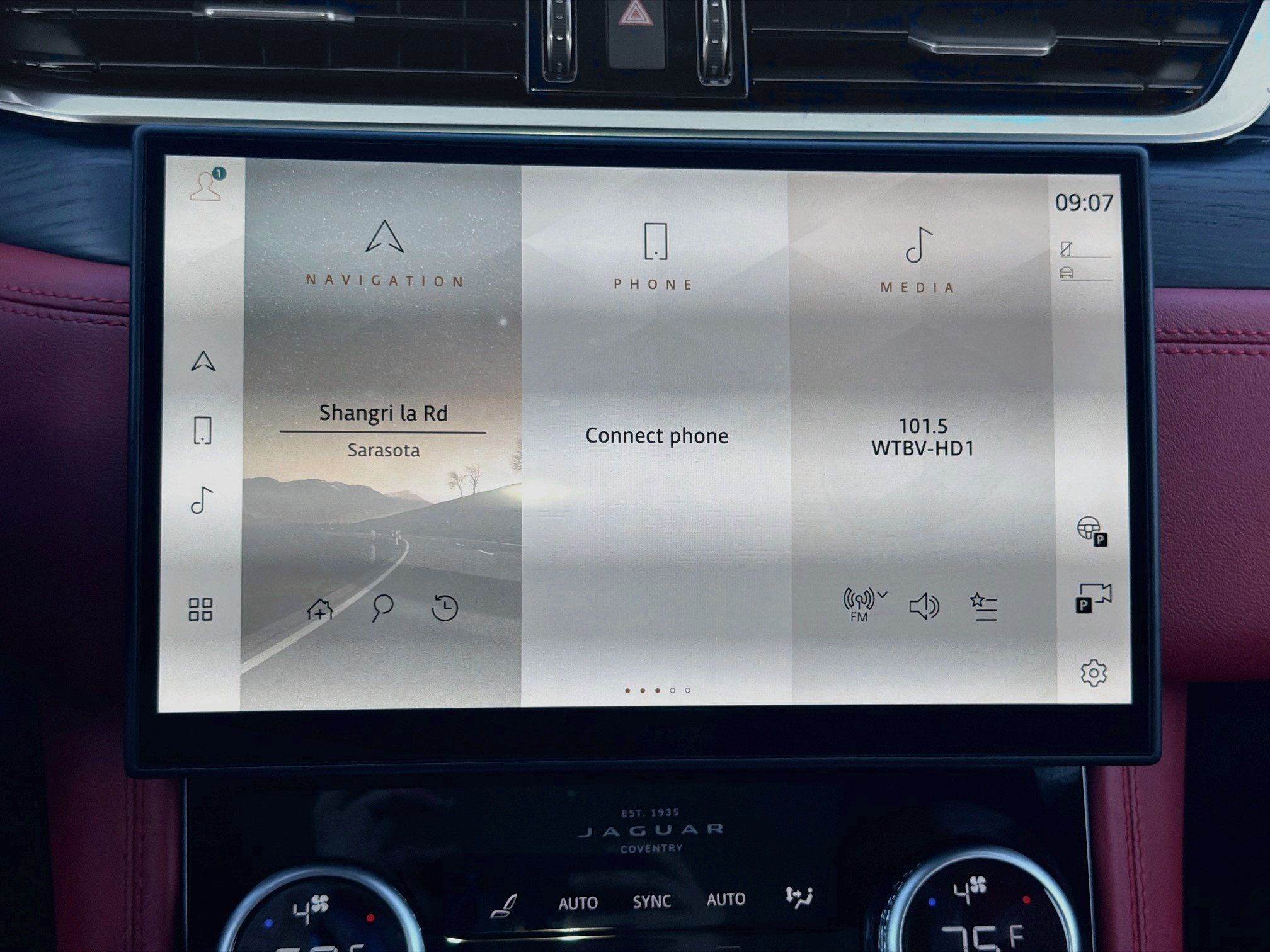 New 2026 Jaguar F-PACE R-Dynamic S AWD/4WD image 32