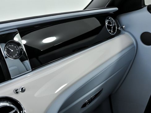 Used 2023 Rolls-Royce Ghost image 37