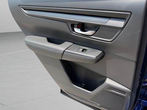 Certified 2024 Honda CR-V EX image 25