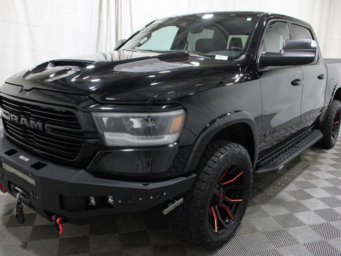 Used 2022 RAM 1500 Laramie AWD/4WD image 7