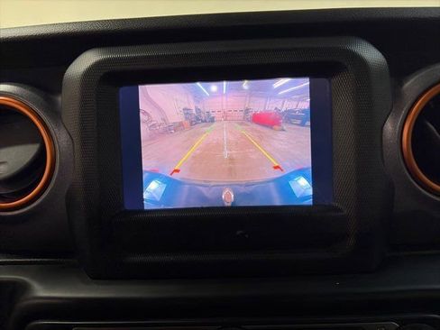 Used 2021 Jeep Gladiator Mojave w/ LED Lighting Group image 22