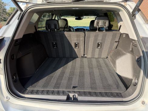 Used 2018 GMC Terrain SLT w/ Preferred Package image 41