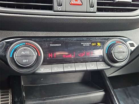 Certified 2023 Kia Forte GT-Line image 16