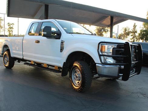 Used 2020 Ford F250 XL w/ Power Equipment Group AWD/4WD image 7