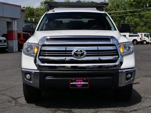 Used 2016 Toyota Tundra SR5 w/ TRD Off Road Package AWD/4WD image 5