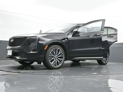 Used 2024 Cadillac XT4 Sport image 72