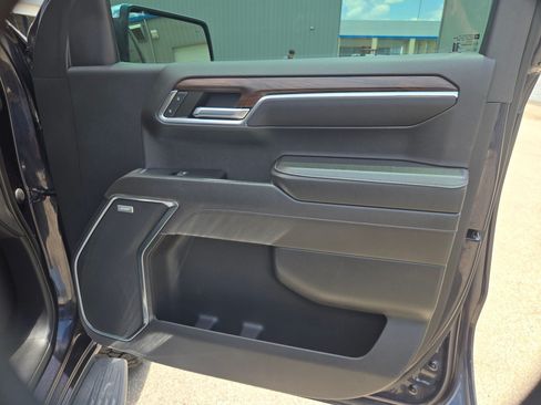 Used 2022 GMC Sierra 1500 SLT AWD/4WD image 25