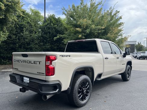 New 2026 Chevrolet Silverado 2500 Custom w/ Custom Value Package AWD/4WD image 10